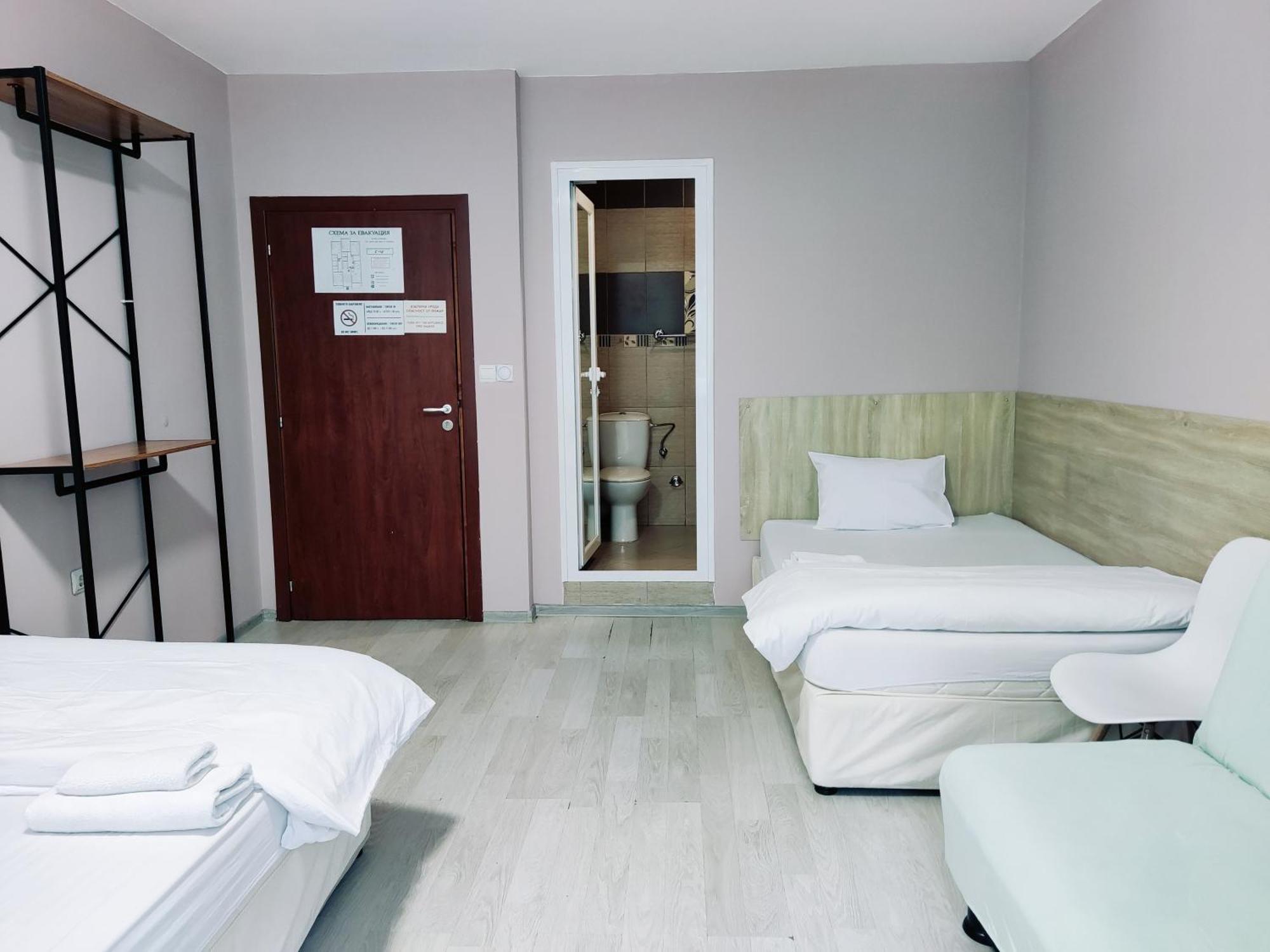 Pleven Rooms المظهر الخارجي الصورة